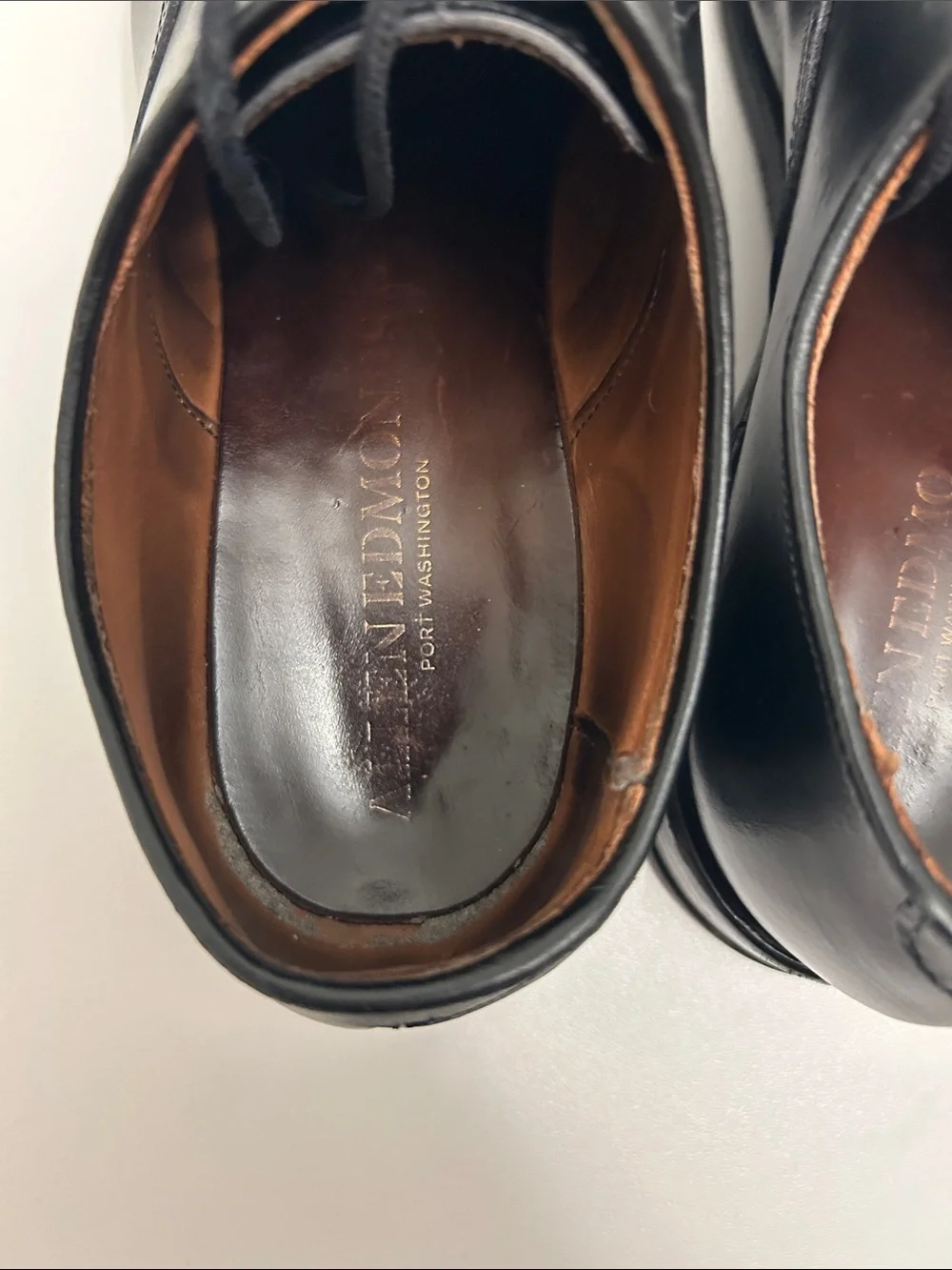 Allen Edmonds Park Avenue Black leather Cap-Toe Oxfords